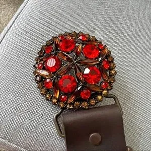 B-Low the Belt | Accessories | Blow The Belt Jeweled Bucked  display picture 3